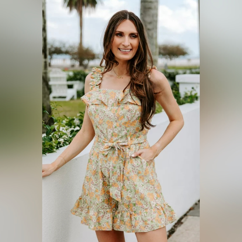 Labelrail Cheapchicfinds Funky Floral Ruffle romper belted size 6 NWOT